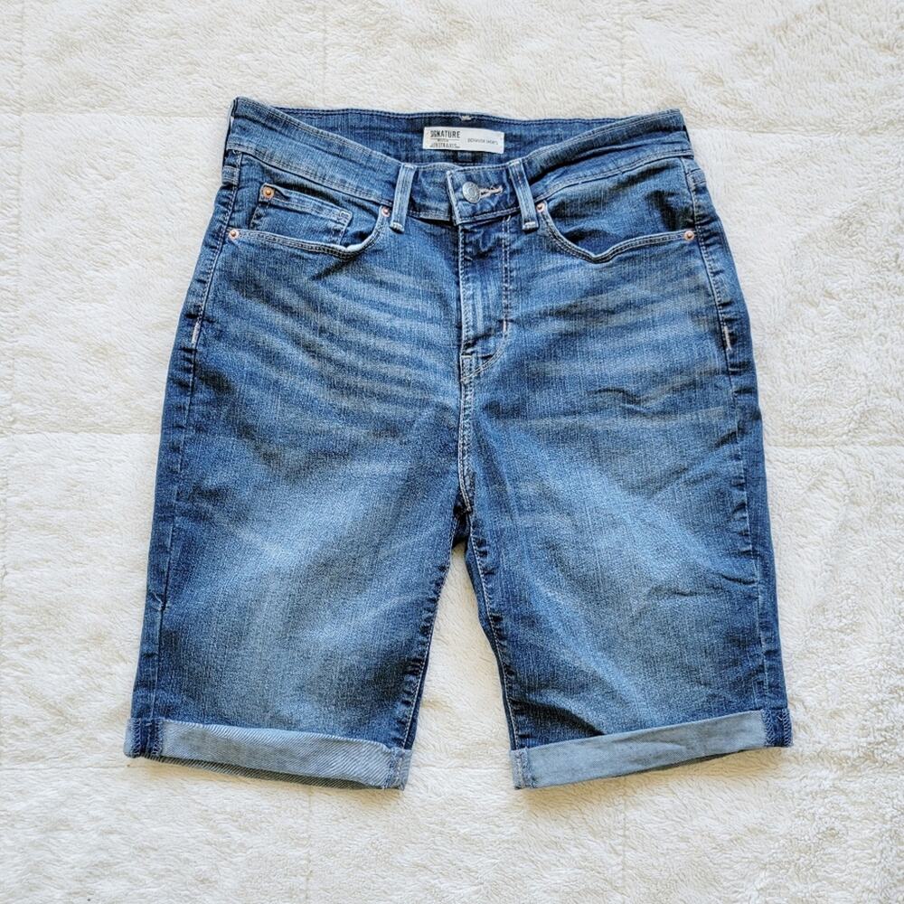 Levi's Signature Rolled Cuff Bermuda Shorts